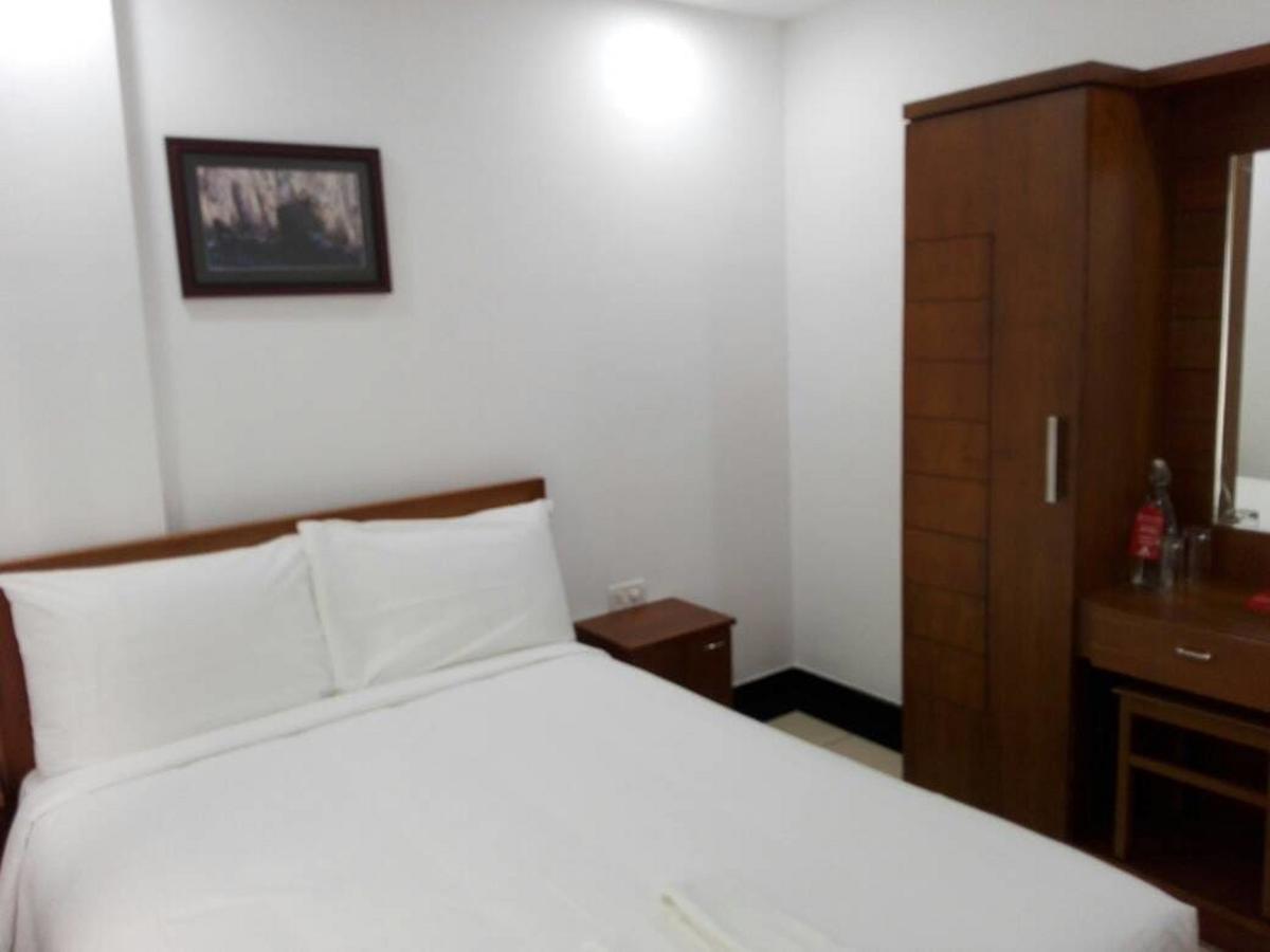 Pgs Inn Kochi Exterior photo